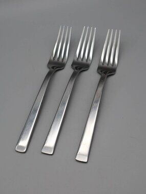 Mikasa Forged Pinch Stainless Steel Dinner Forks Set of 3, 8 1/4" Vietnam Modern